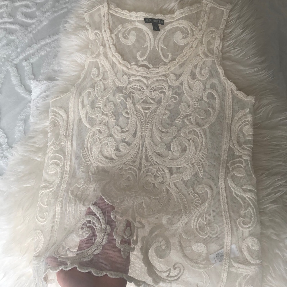 Express Lace Tank - Picture 4 of 5